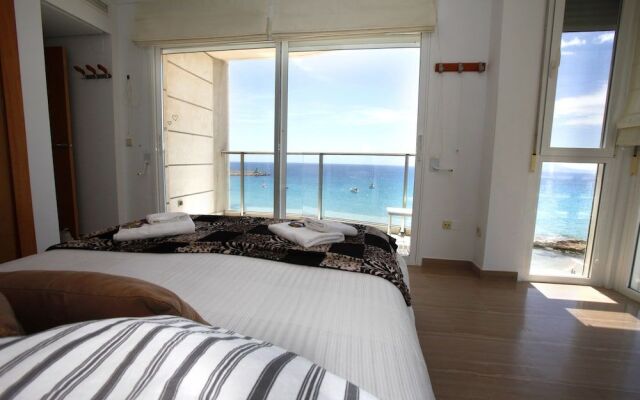 Exclusive Frontline Apt. in Luxury Residence