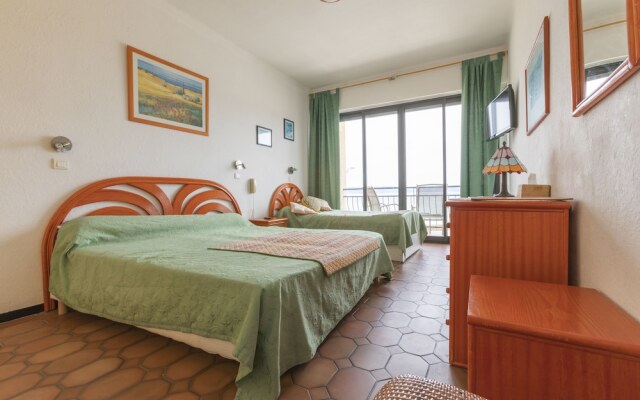 Hôtel Alizés Sénéquier