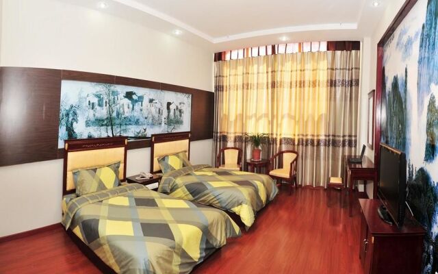 Zhucheng Long Yun Holiday Inn