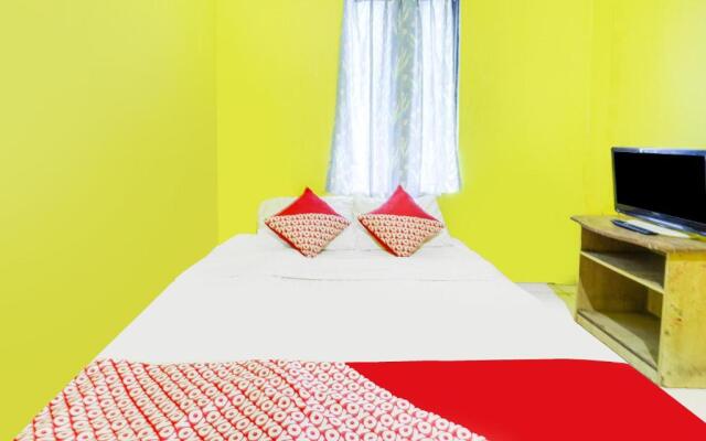 SPOT ON 91879 Emes Jaya HomestayNearSamsung Electronic Indonesia PT