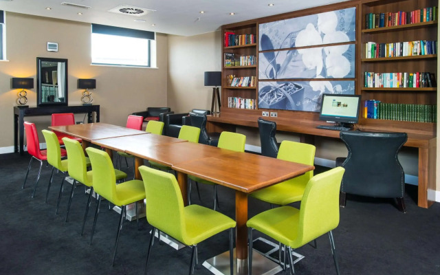 Hampton by Hilton Liverpool City Center