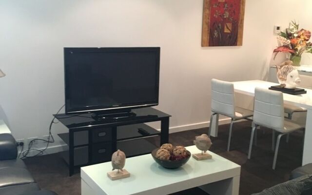 Luxury In The Sky On Hindmarsh Square