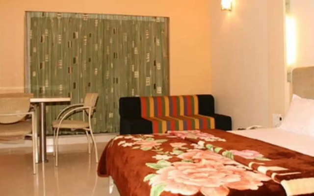 Chandralok Hotel