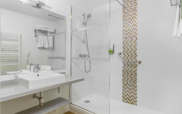 Royal Regency Paris Vincennes