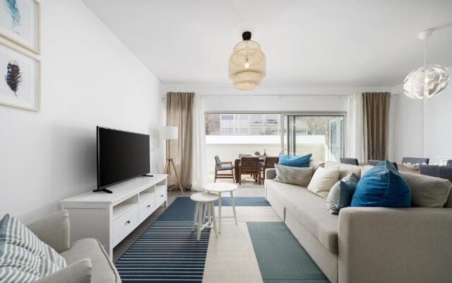 Modern 2 Bed Apartment - Albufeira - Roof Top Pool