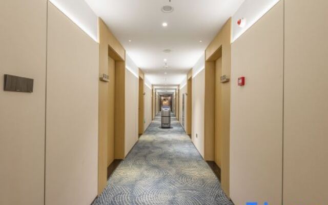Lvchen Smart Hotel (Taicangyu Branch)
