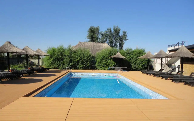 Greenstone Land - Corbu