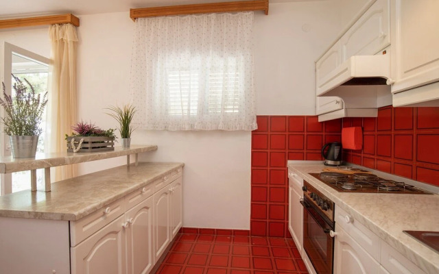 Beachfront Apartment Gaj 6