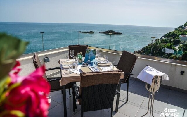Hotel & Beach Club Mediterraneo Liman