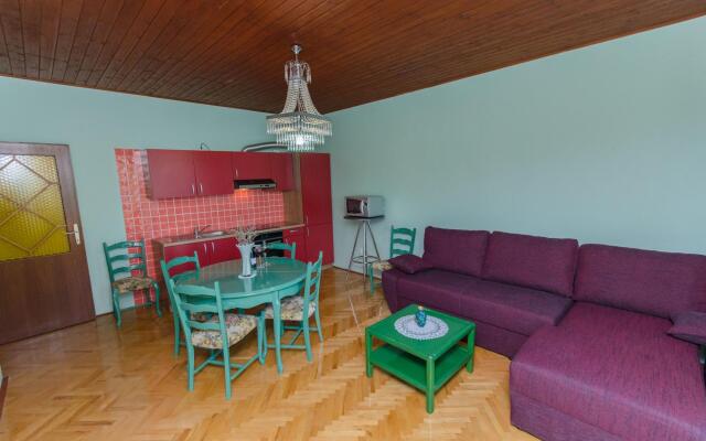 Vinko - 80 m from beach - A1(4+2)