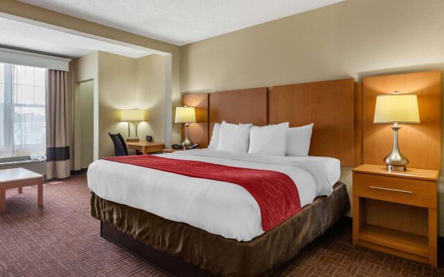 Comfort Suites Hanes Mall