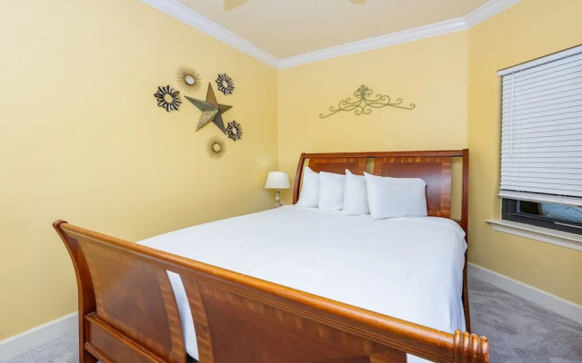 Phoenix Ix 1205 3 Bedroom Condo