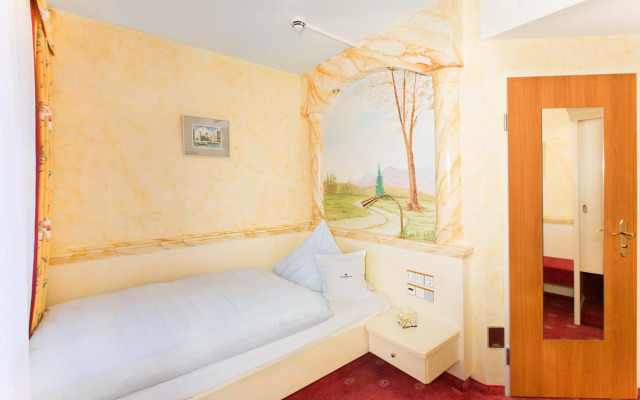 Akzent Hotel Restaurant Altdorfer Hof