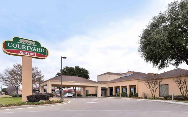 Courtyard by Marriott Dallas Northwest