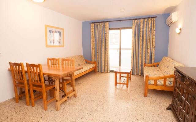 Poniente Playa Aparthotel