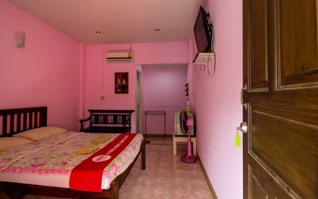 Nida Rooms Padad 1959 Night Bazaar