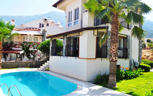 Papatya Villa by SoloVilla