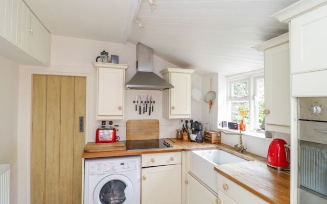 Shaston Cottage