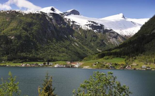 Fjærland Fjordstue Hotel