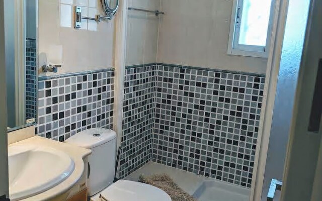 Spacious Neuva Andalucia 2 bed Apt