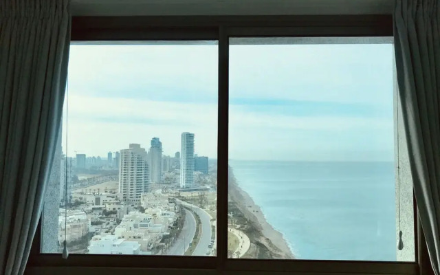 Seaview Apartments On The Beach