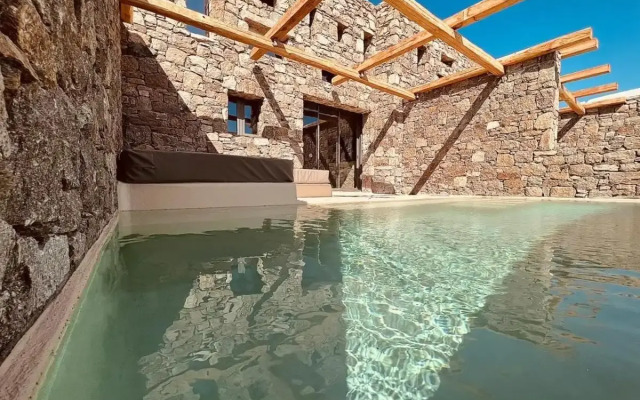 Ria Mar Villas & Suites by Live&Travel