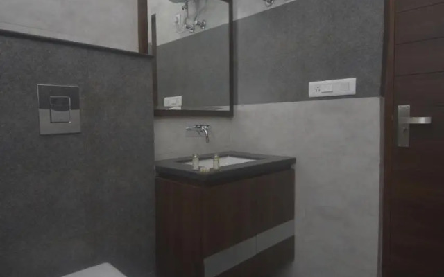 10 Square