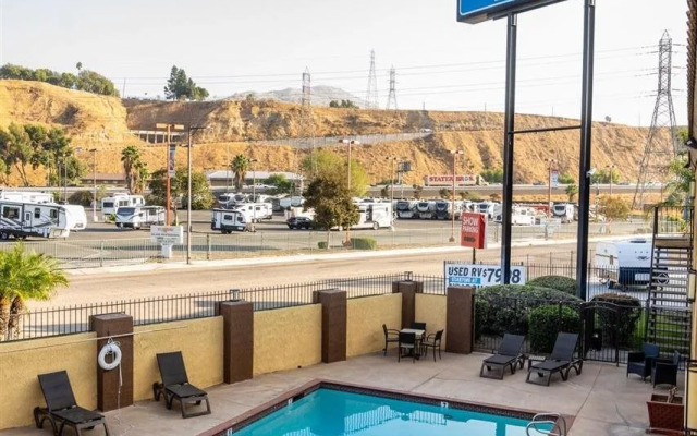 Rodeway Inn & Suites Colton - Riverside