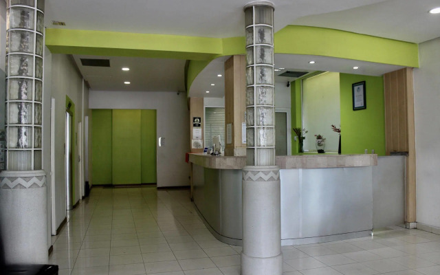Hotel Plaza del Arco Express