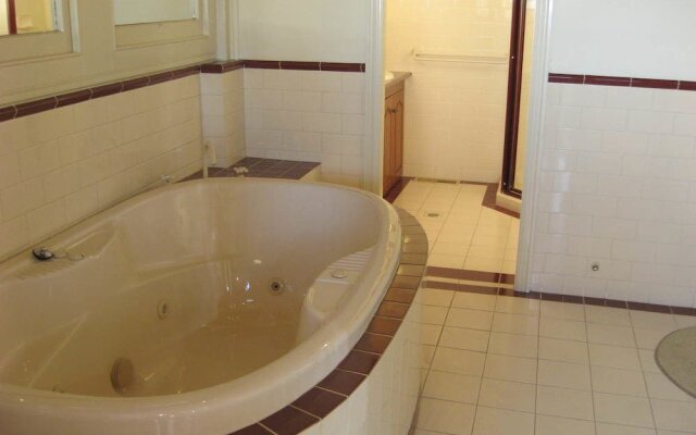 The Doulton - Luxury B&B