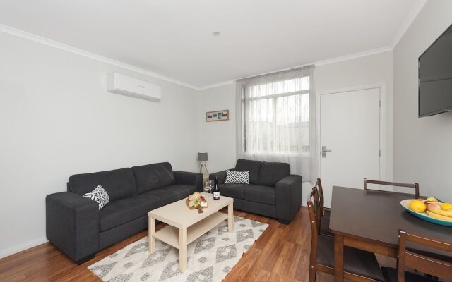 125 Milton
