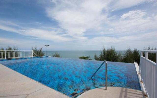 Grand Beach Condo B404 by Malai