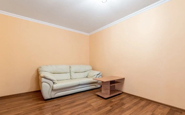 The apartment is located on Bulatnikovsky lane 6 building 1