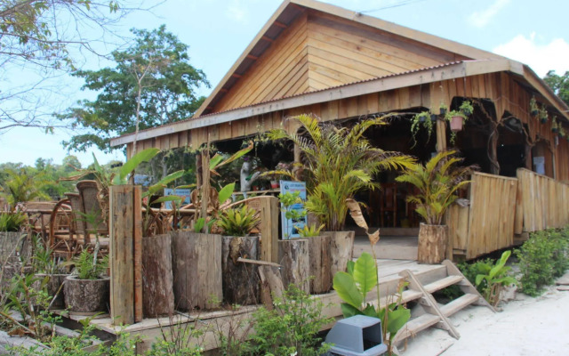 Romdoul Koh Rong Island Resort