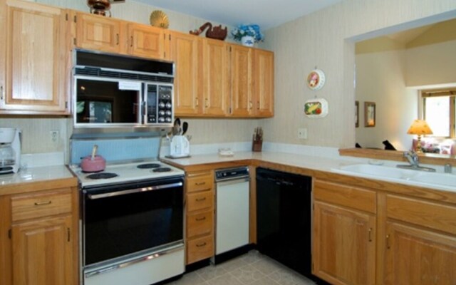 Premium McCloud Condo
