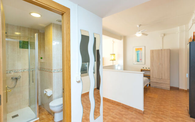 Poble Sec/plz España: Teodoro Bonaplata