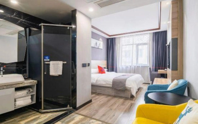 Junyi Hotel (Wenzhou Railway Station Wutian Old Street)