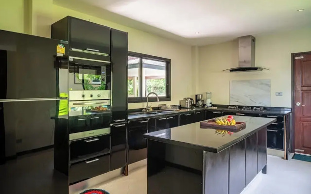 Stunning 5BR Sea View Villa - KBR22