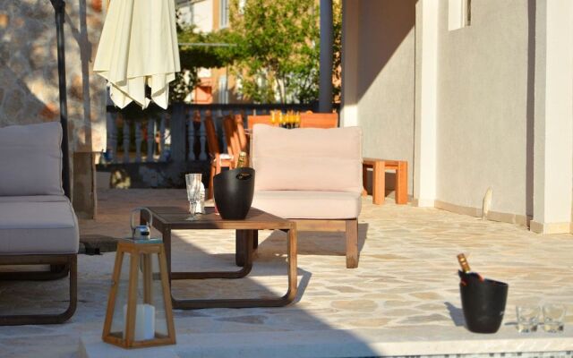 Villa Mr.H