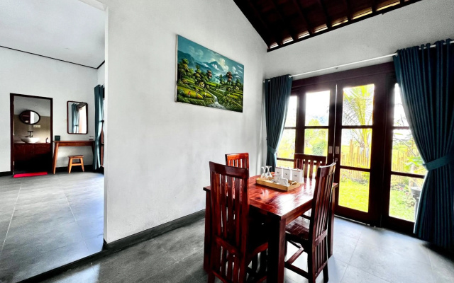 Ume Dukuh Home Sidemen – Guest Rooms – Sidemen