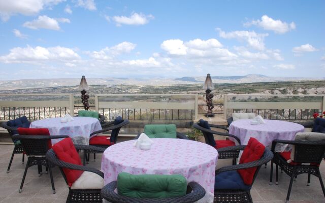 Ask-i Derun Hotel