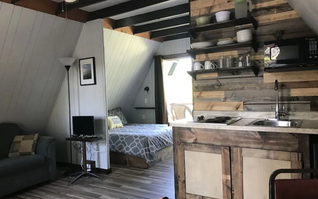 Calm Waters Cabin Resort