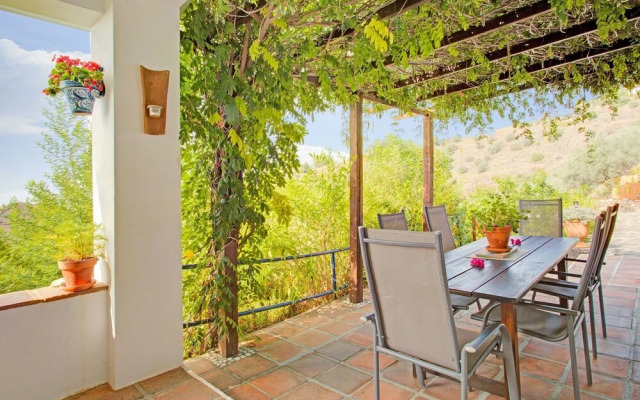 Serene Holiday Home in Sayalonga With Private Pool