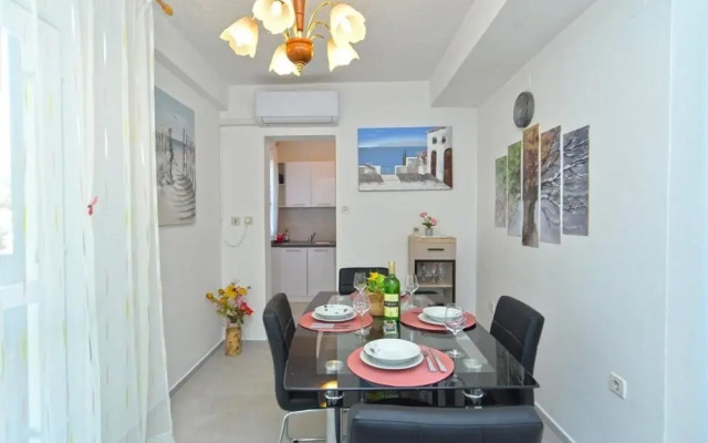 Welcoming Apartment With Garden
