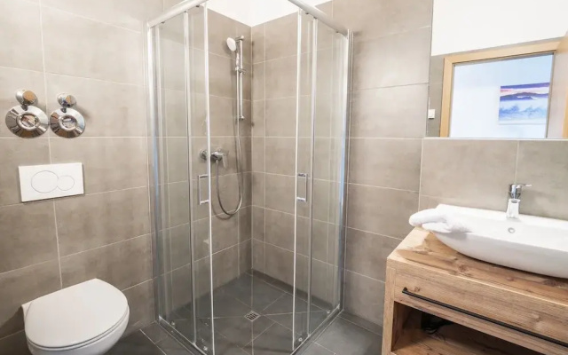 Spacious 4-bedroom Penthouse in Katschberghohe