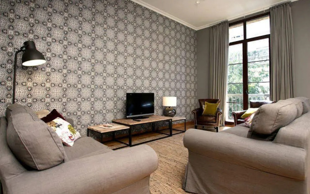 Paseo de Gracia Apartments