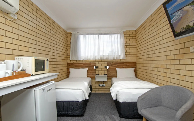 Coast Inn Motel