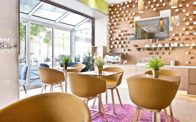 Hotel Eiffel Segur