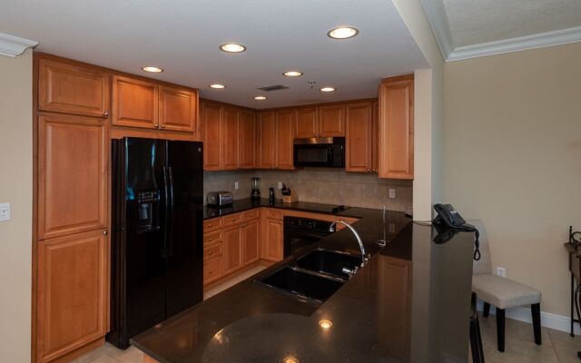 Spacious Condo at 3 Portofino