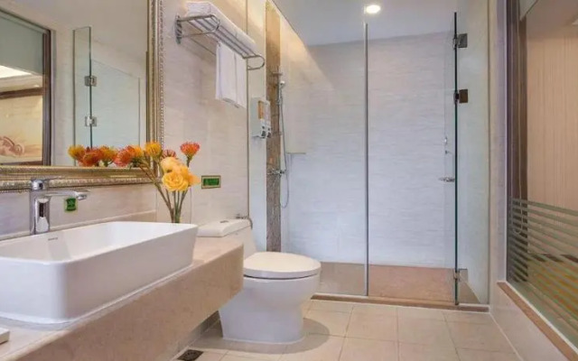 Vienna Hotel (Zhongshan Ancient Town Center)